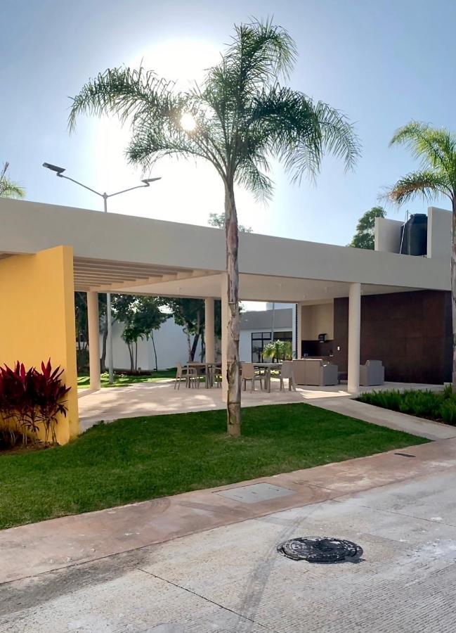 Yellowsub Apartments Cancun Bagian luar foto